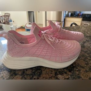 APL Techline baby pink 6.5 shoes